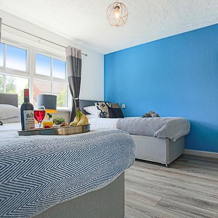 Delightful 2 Bed Apartment For Bicester Outlet Shopping By Platinum Key Properties Extérieur photo