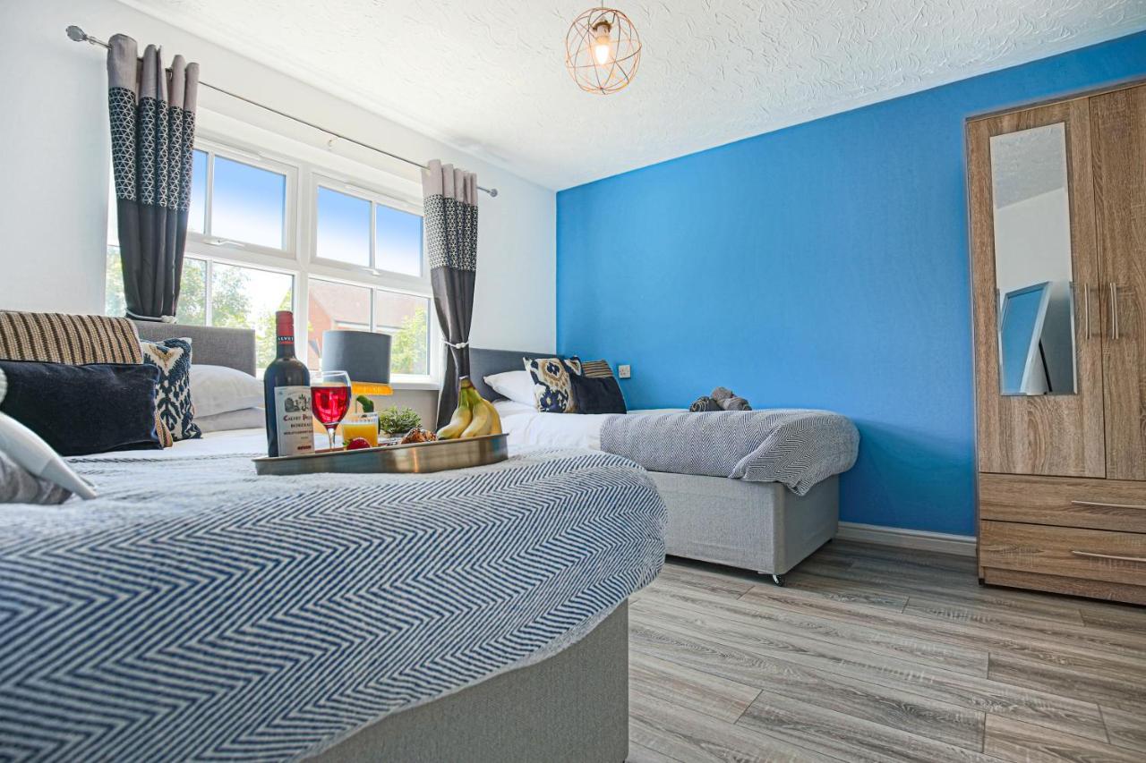 Delightful 2 Bed Apartment For Bicester Outlet Shopping By Platinum Key Properties Extérieur photo