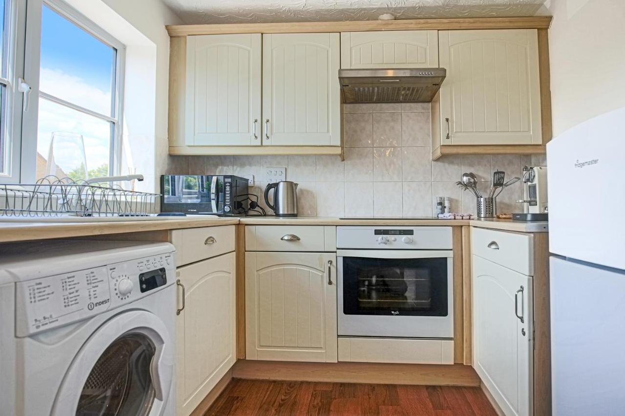 Delightful 2 Bed Apartment For Bicester Outlet Shopping By Platinum Key Properties Extérieur photo