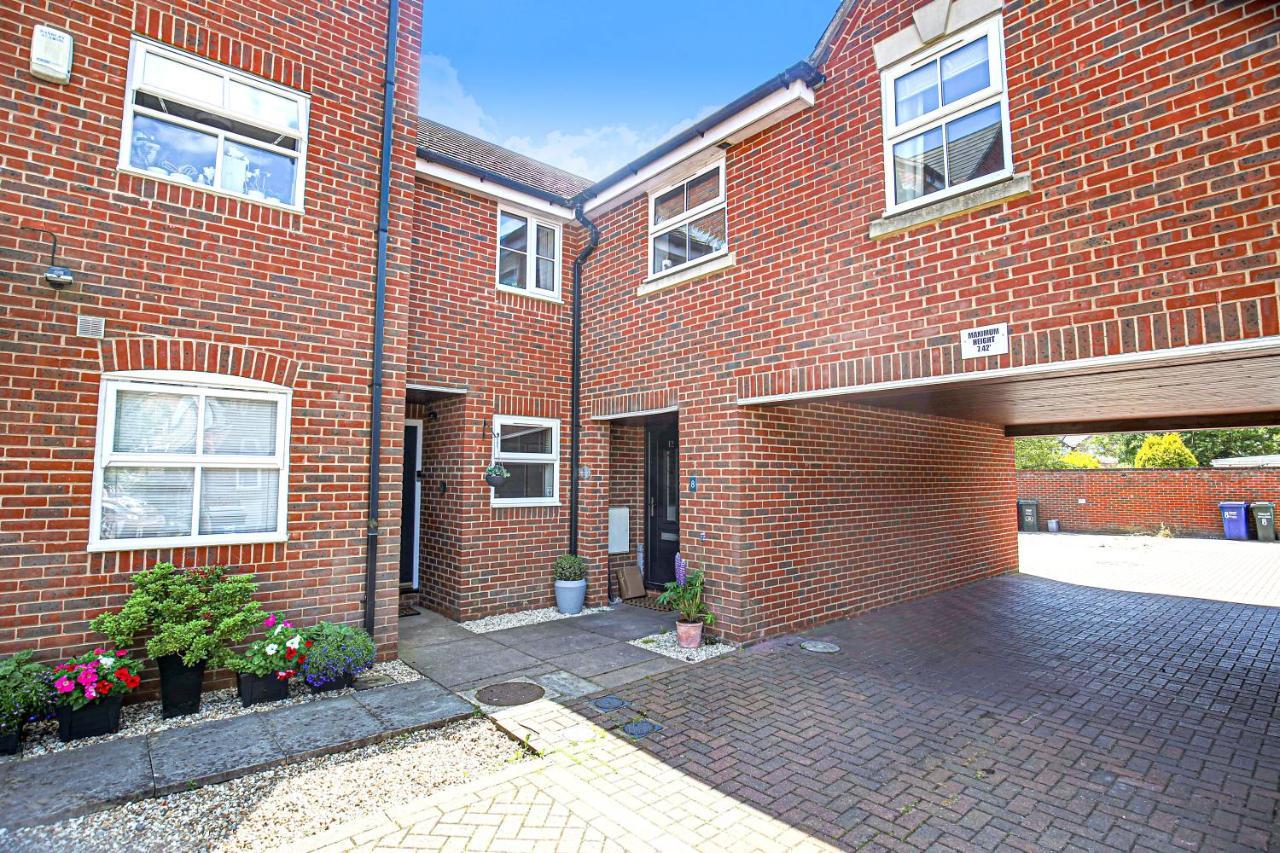 Delightful 2 Bed Apartment For Bicester Outlet Shopping By Platinum Key Properties Extérieur photo